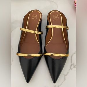 Beautiful like new Malone souliers size 42 black and gold flats